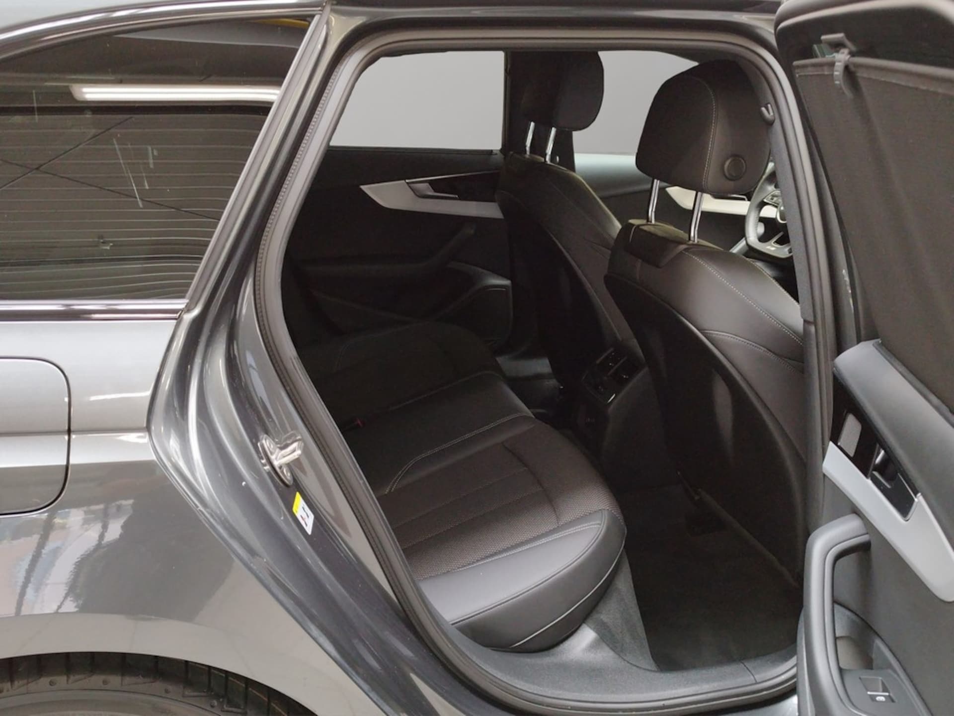 Audi A4 Avant S line