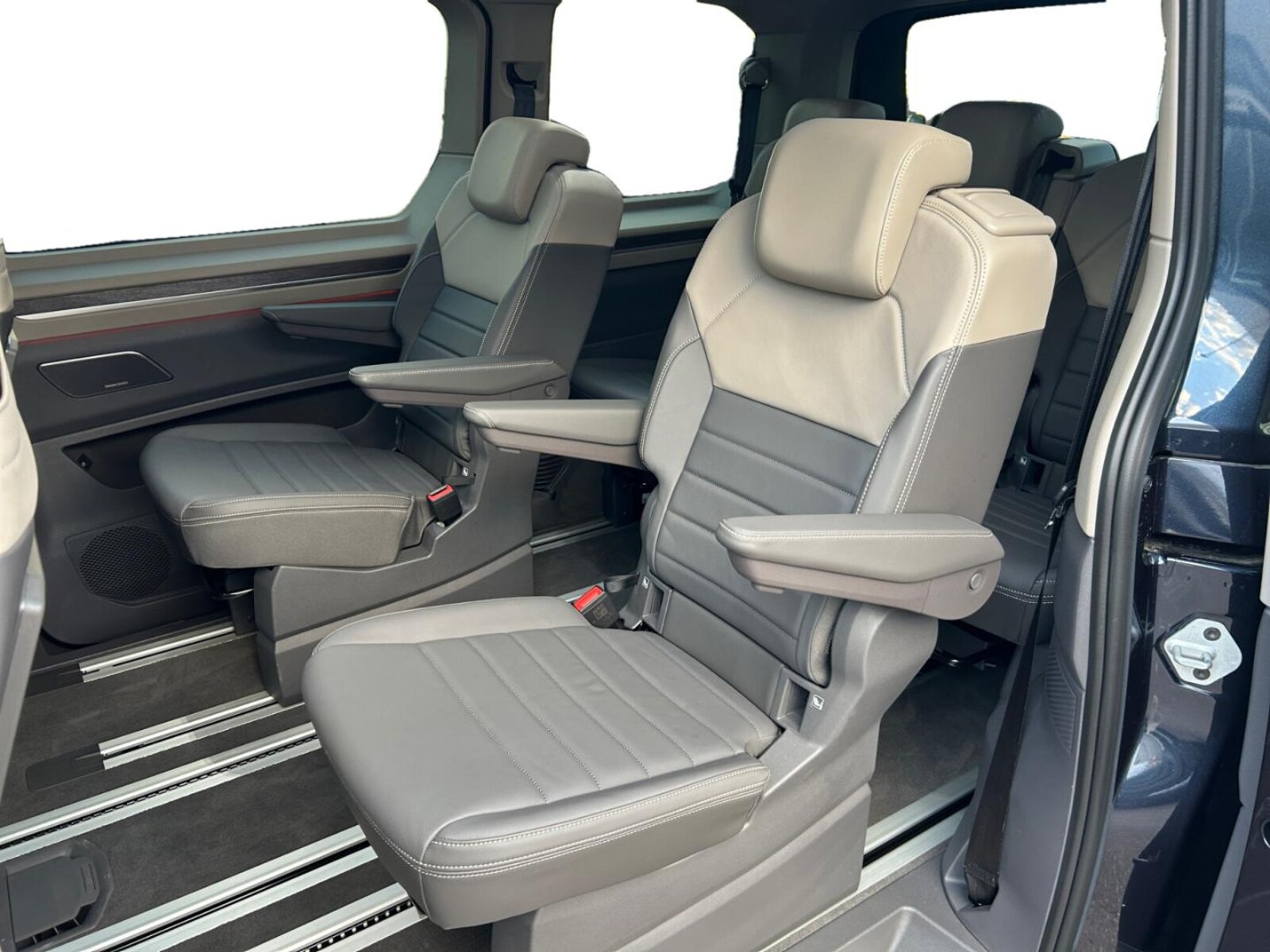 Volkswagen Multivan – Bild 10