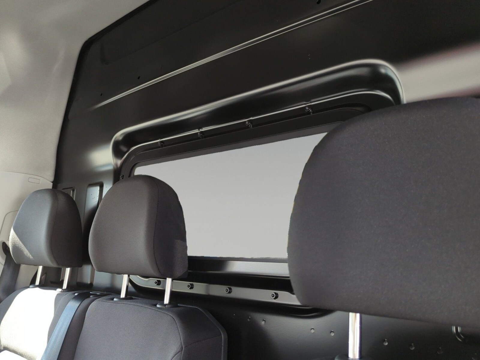 Volkswagen Crafter Kasten mittlerer Radstand – Bild 13