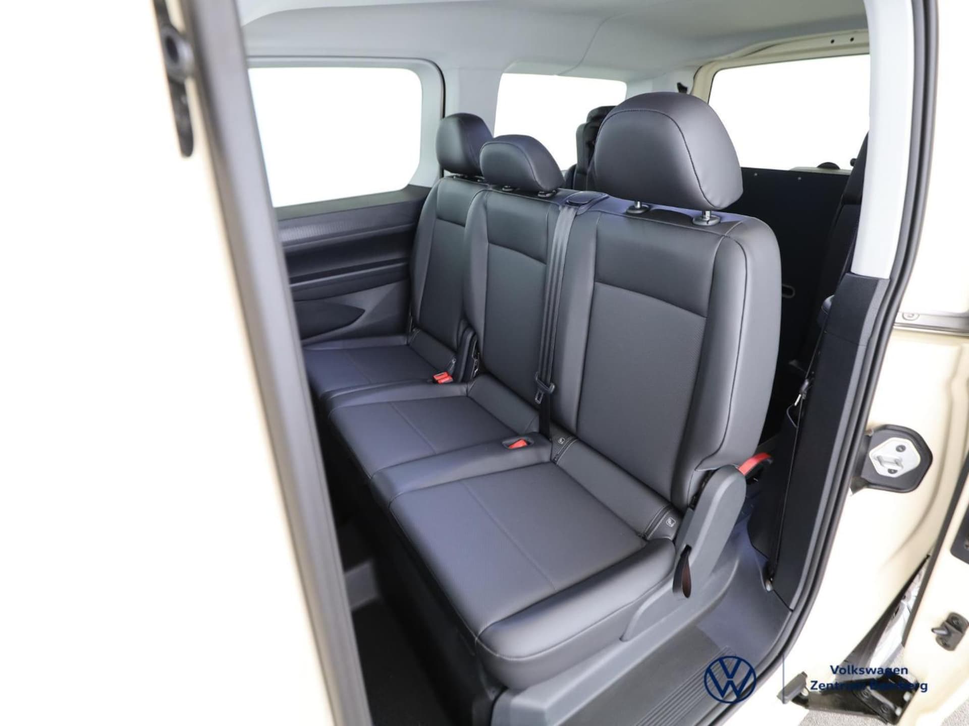 Volkswagen Caddy Maxi Basis-Modell