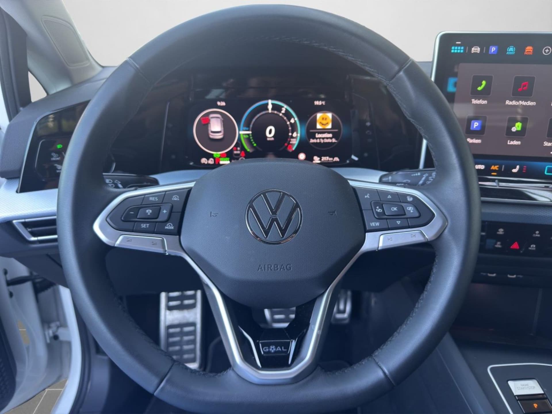 Volkswagen Golf Life