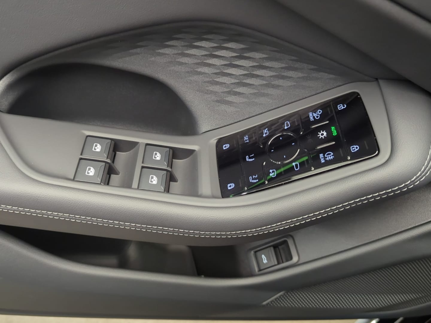 Bild über Audi A6 Avant TFSI 150 kW S tronic - für weitere Informationen kontaktieren Sie den Audi Partner