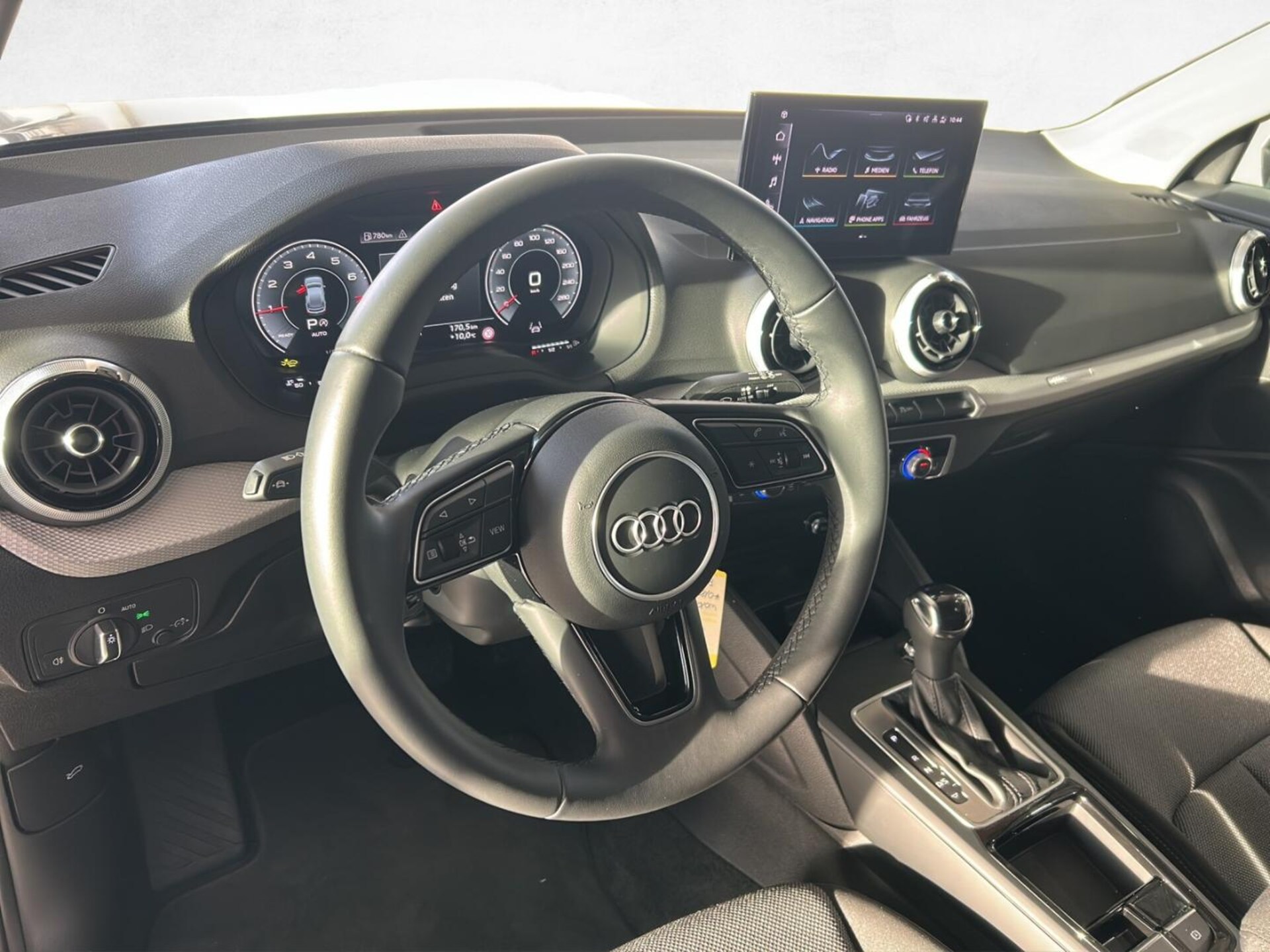 Audi Q2 S line