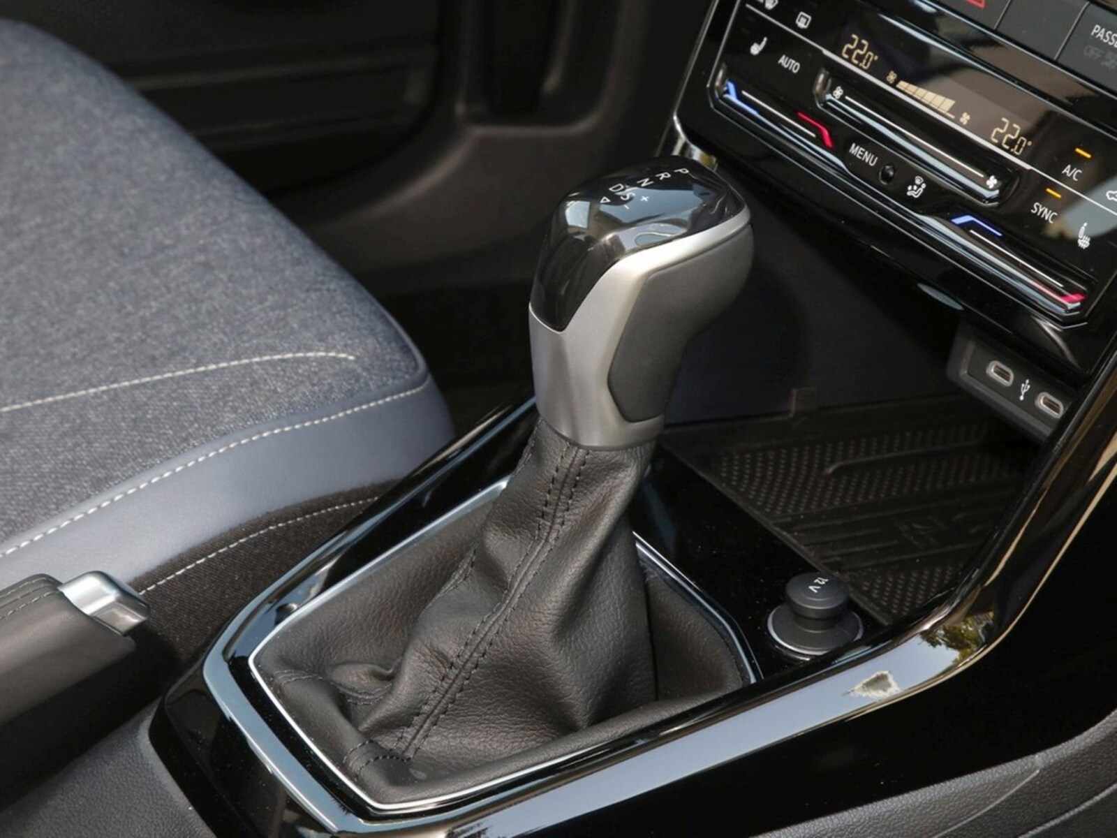 Volkswagen T-Cross – Bild 12