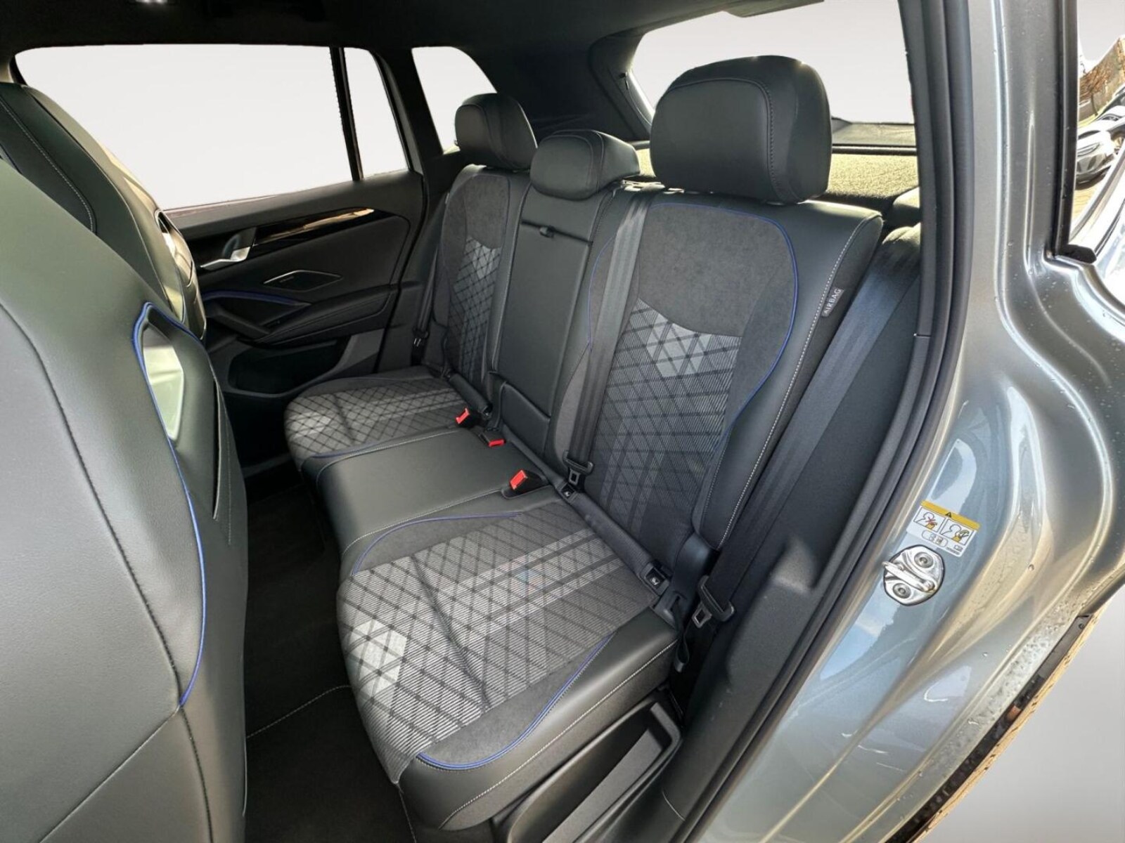 Volkswagen Tiguan – Bild 16