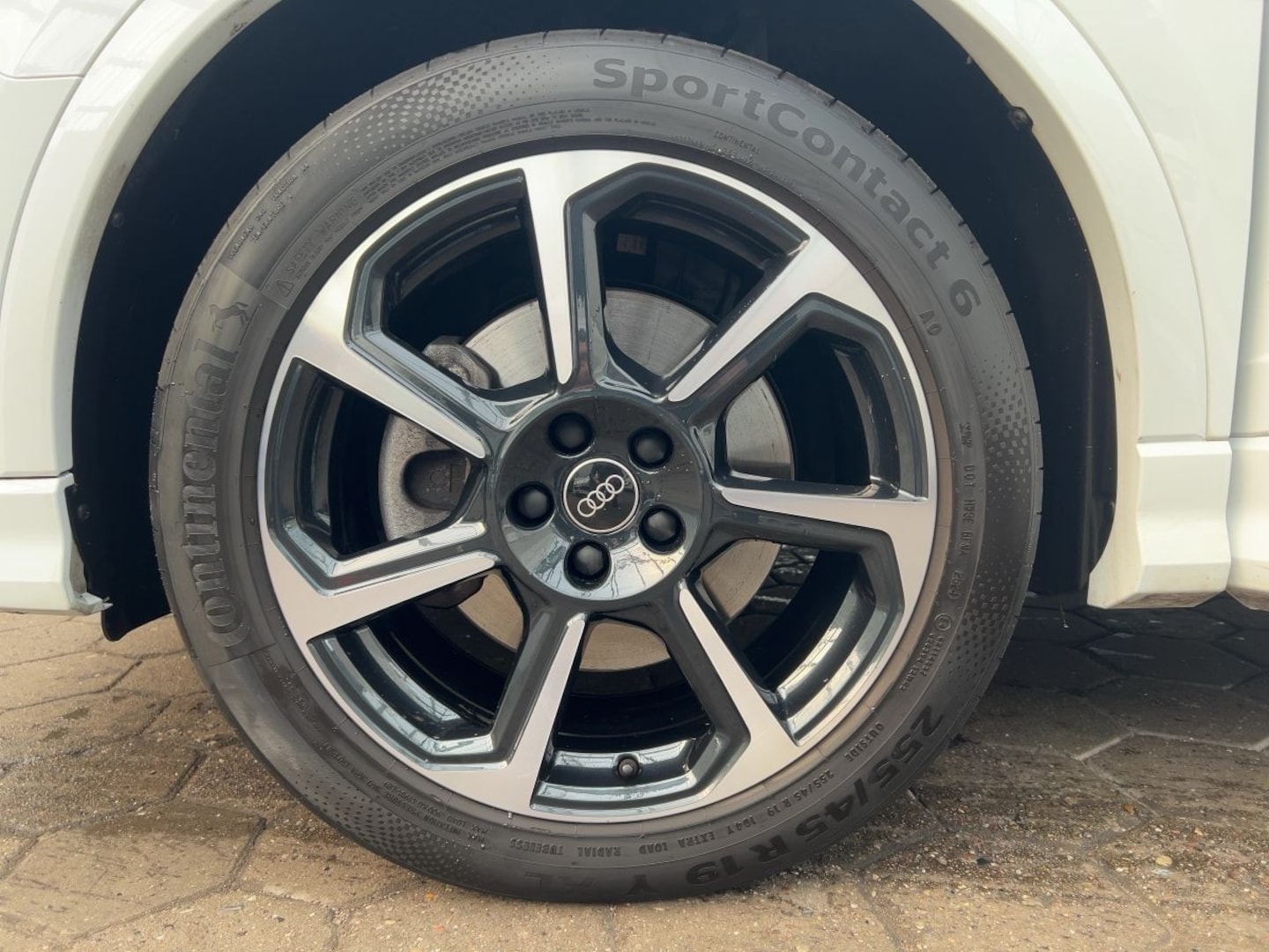 Bild über Audi Q3 Sportback S line 45 TFSI quattro S tronic - für weitere Informationen kontaktieren Sie den Audi Partner