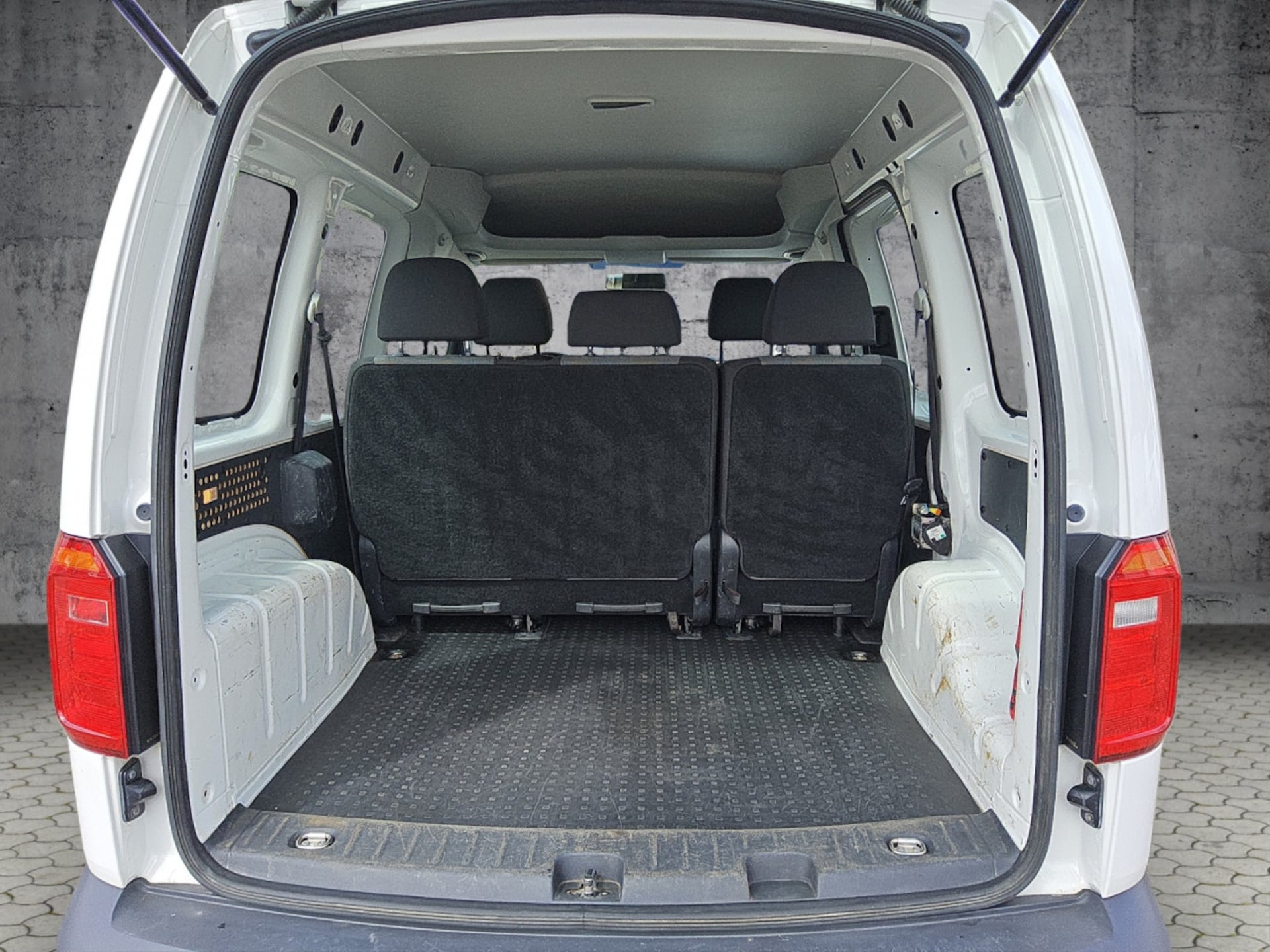 Volkswagen Caddy Kombi Basis-Modell