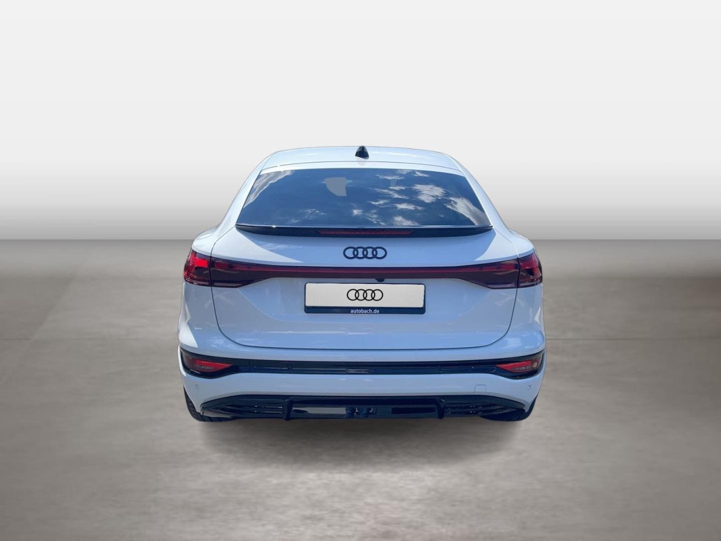 Bild über Audi Q6 Sportback e-tron S line business e-tron performance 225 kW - für weitere Informationen kontaktieren Sie den Audi Partner