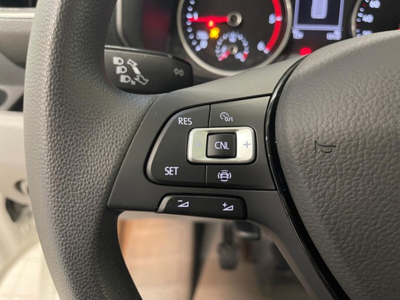 Volkswagen Crafter Kasten mittlerer Radstand – Bild 14