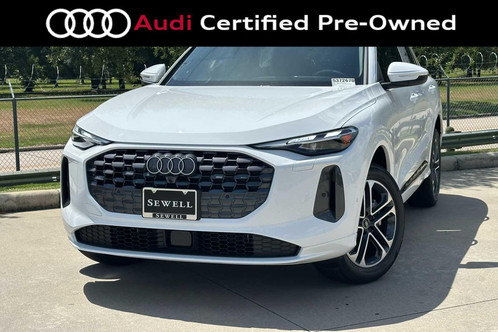 2025 Audi Q5 40 Premium's photo