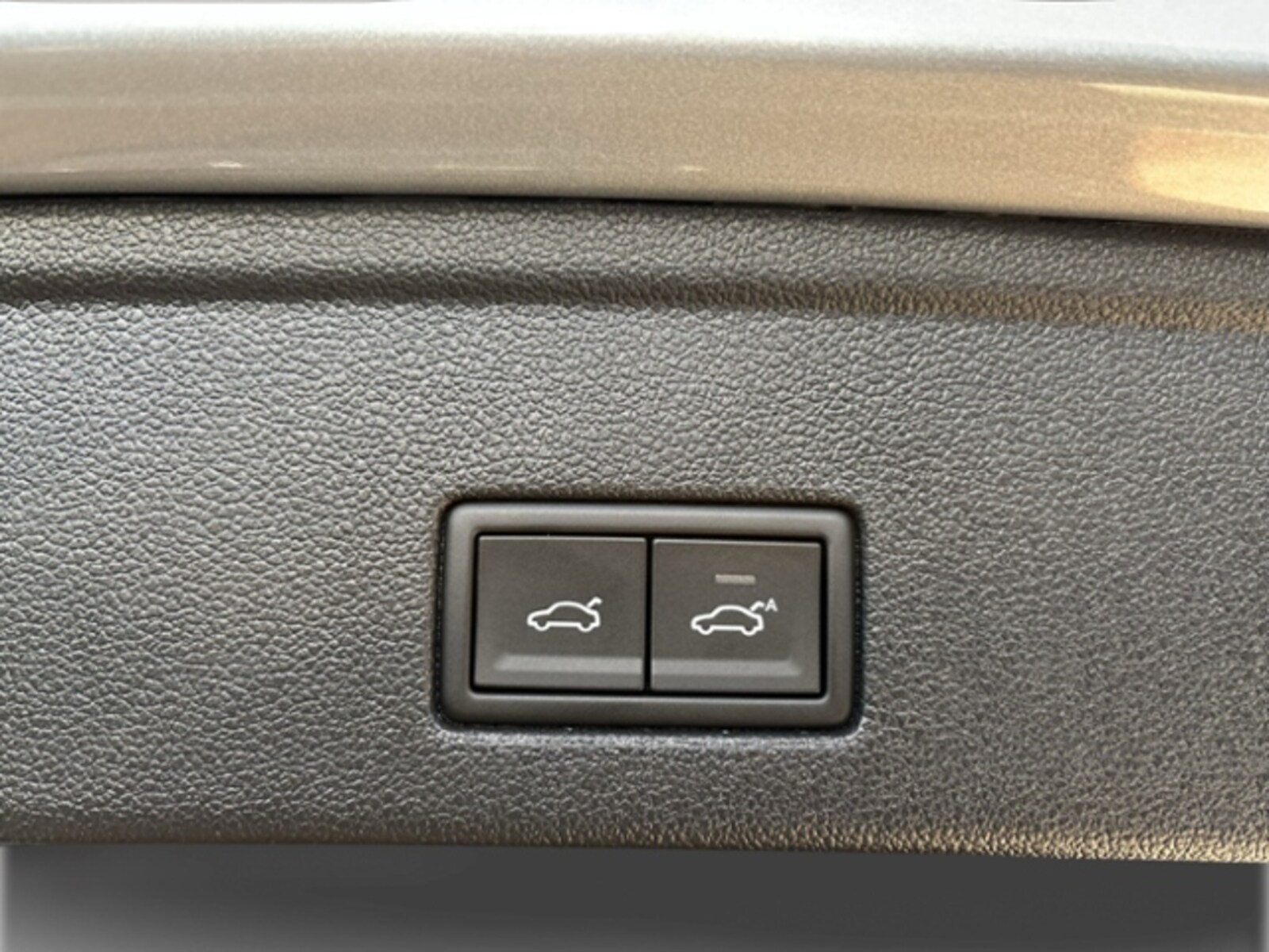Volkswagen Touareg – Bild 12
