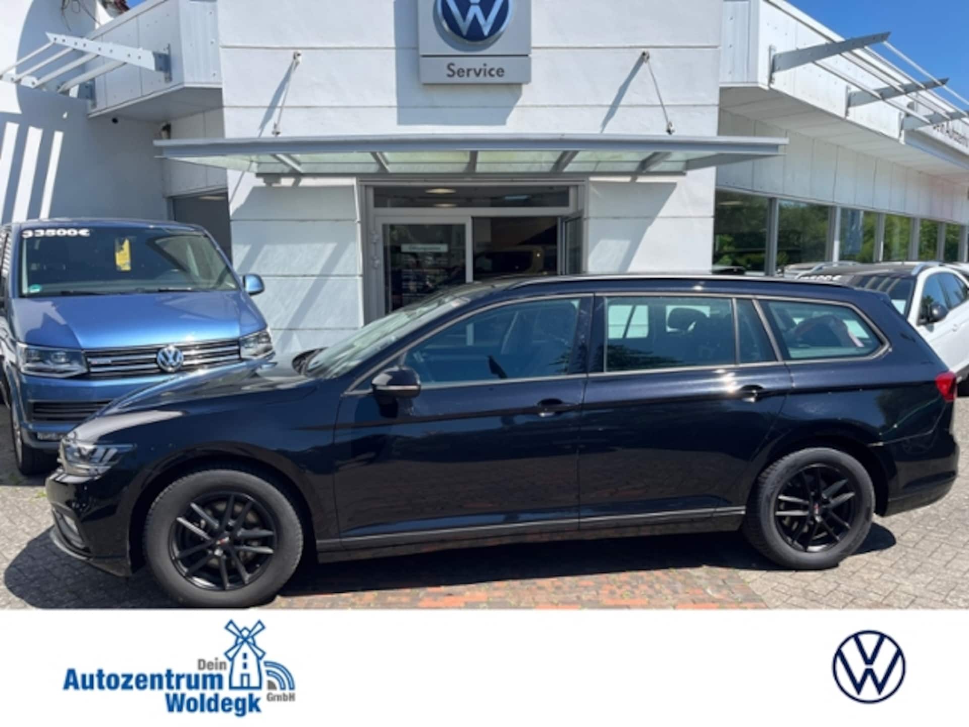 Volkswagen Passat Variant Basis-Modell