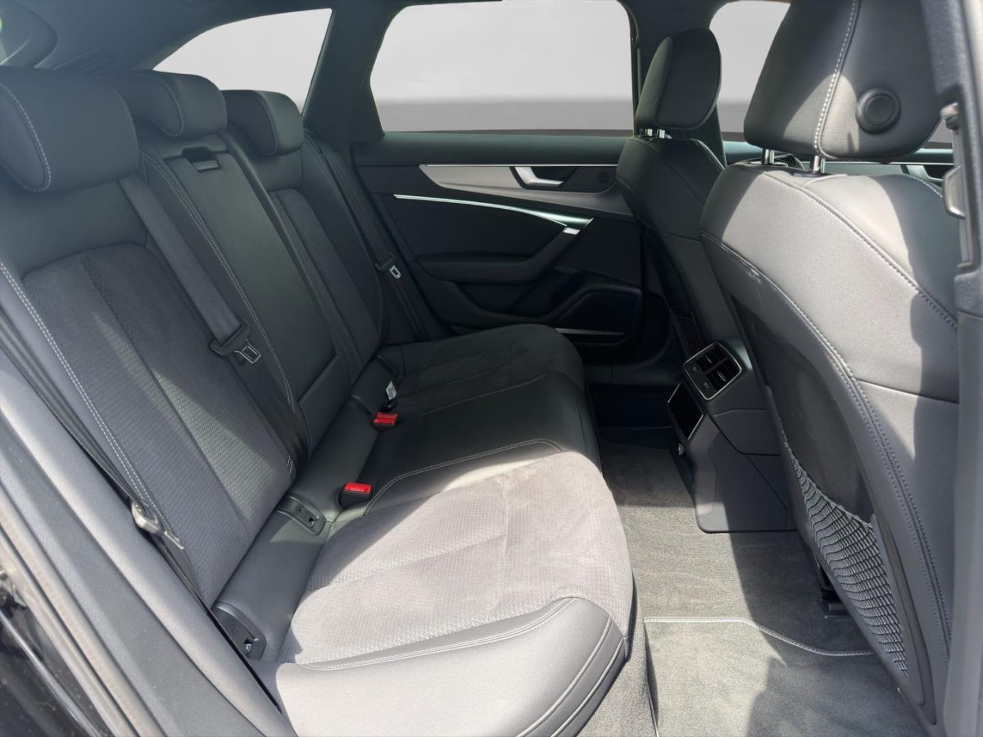 Audi S6 Avant
