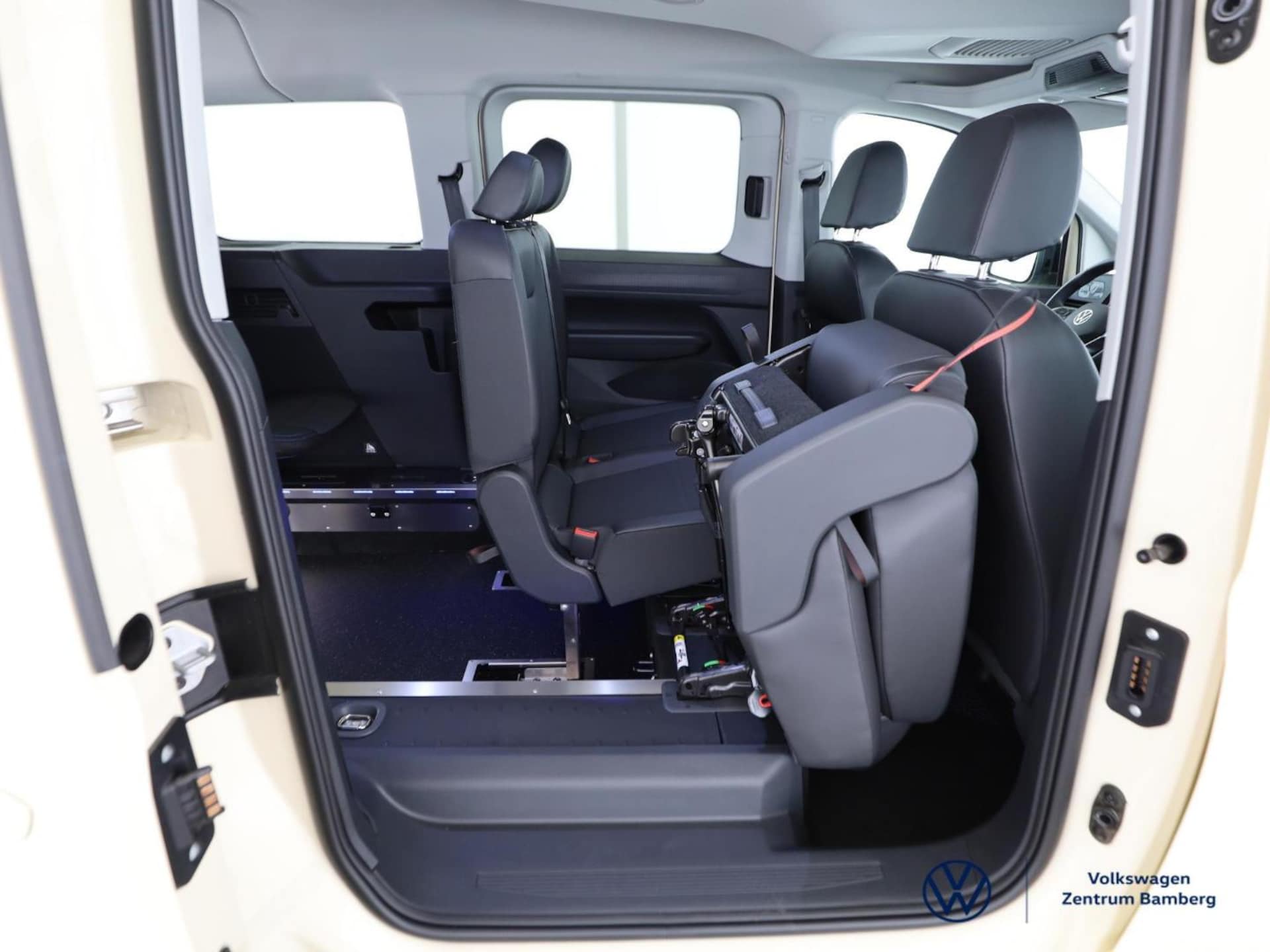 Volkswagen Caddy Maxi Basis-Modell