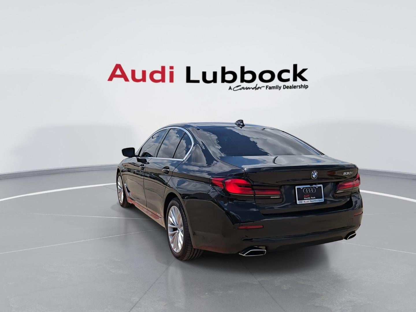 2023 BMW 5 Series 530i - Photo 7