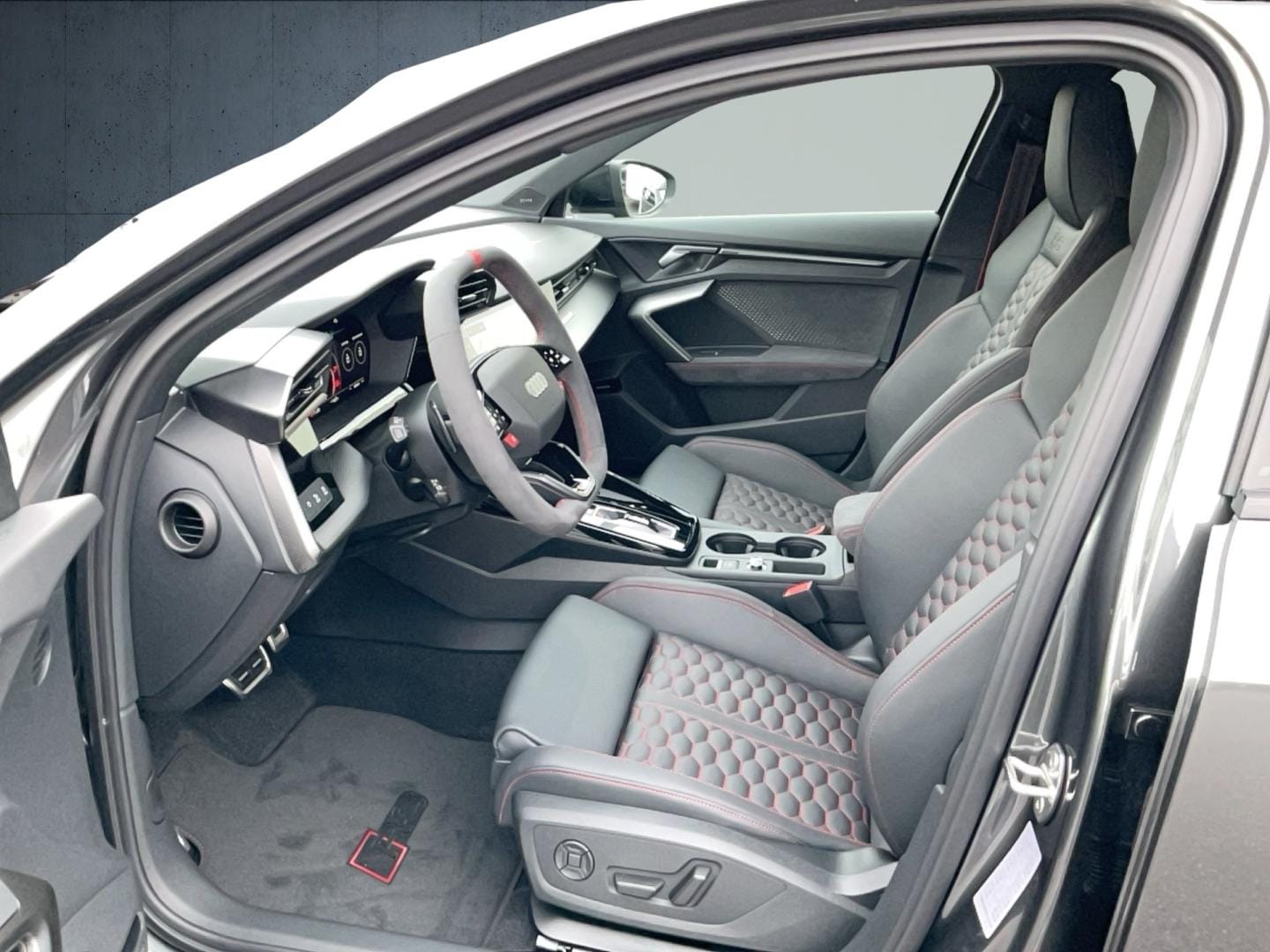 Bild über Audi RS 3 Sportback TFSI quattro 294 kW S tronic - für weitere Informationen kontaktieren Sie den Audi Partner
