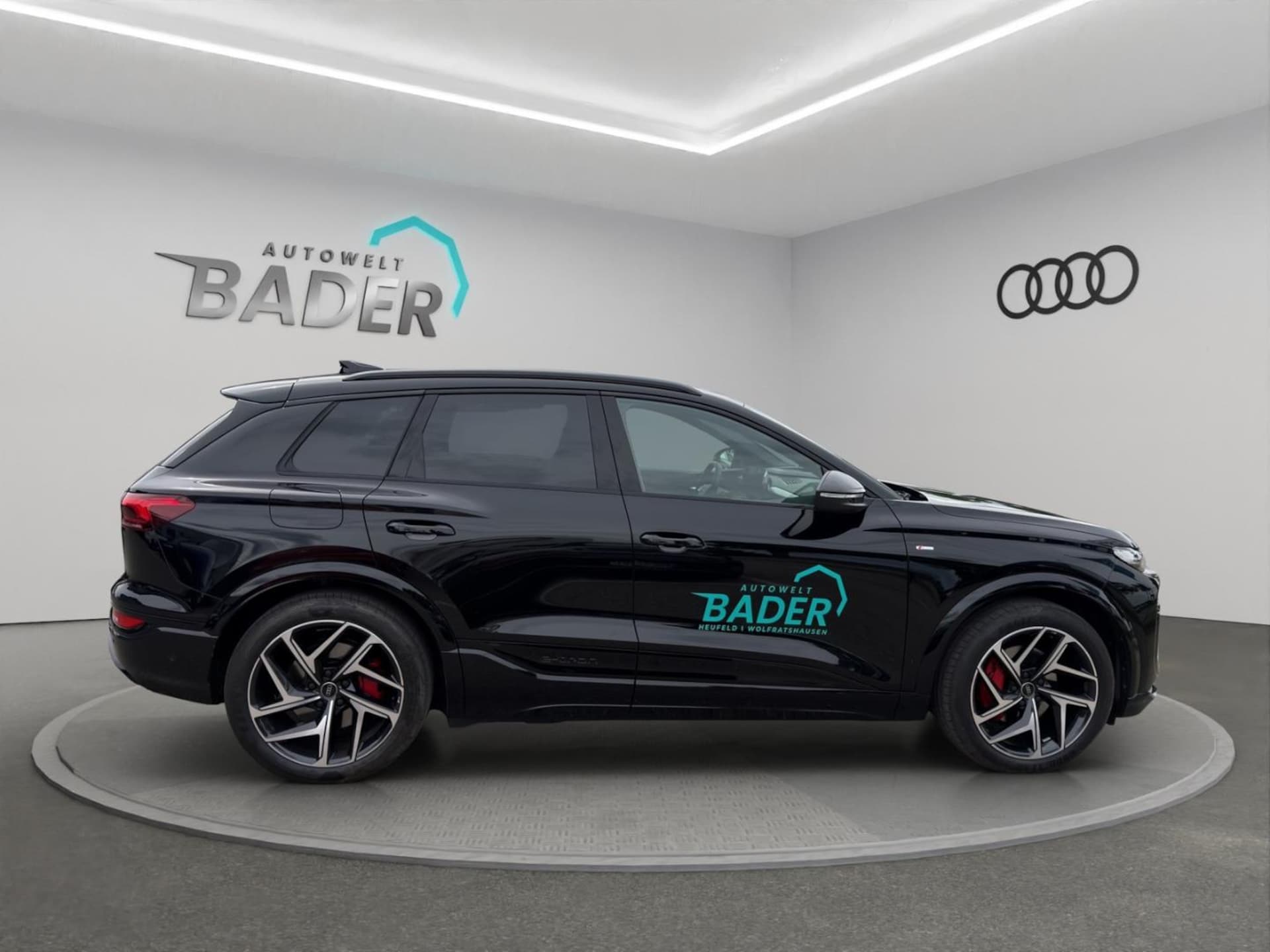 Audi Q6 SUV e-tron