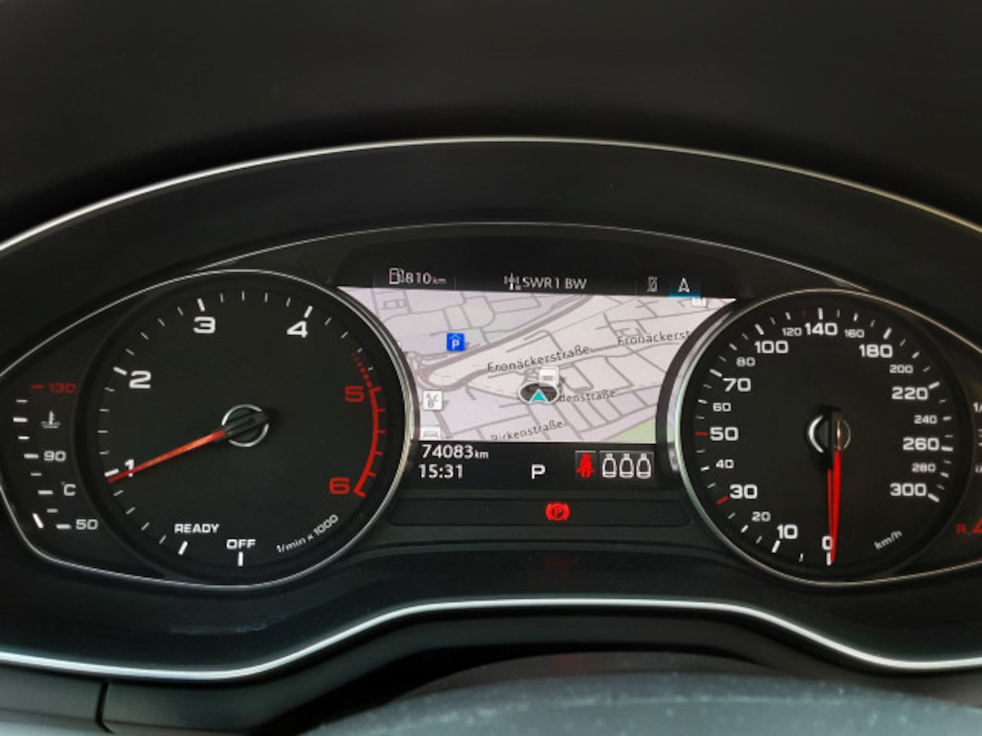 Audi A4 Avant S line