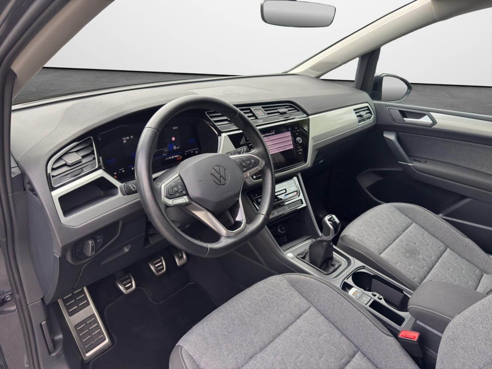 Volkswagen Touran – Bild 8