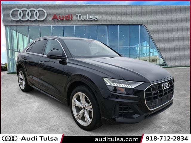 2023 Audi Q8 Premium's photo