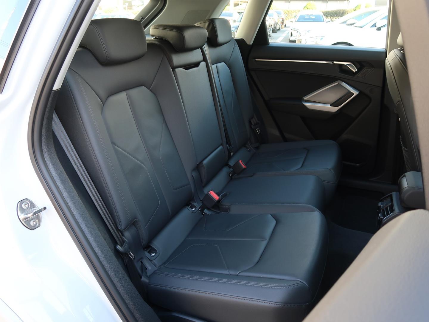 Audi Q3 35 TDI quattro advanced 110(150) kW(PS) S tronic for more details contact your dealer