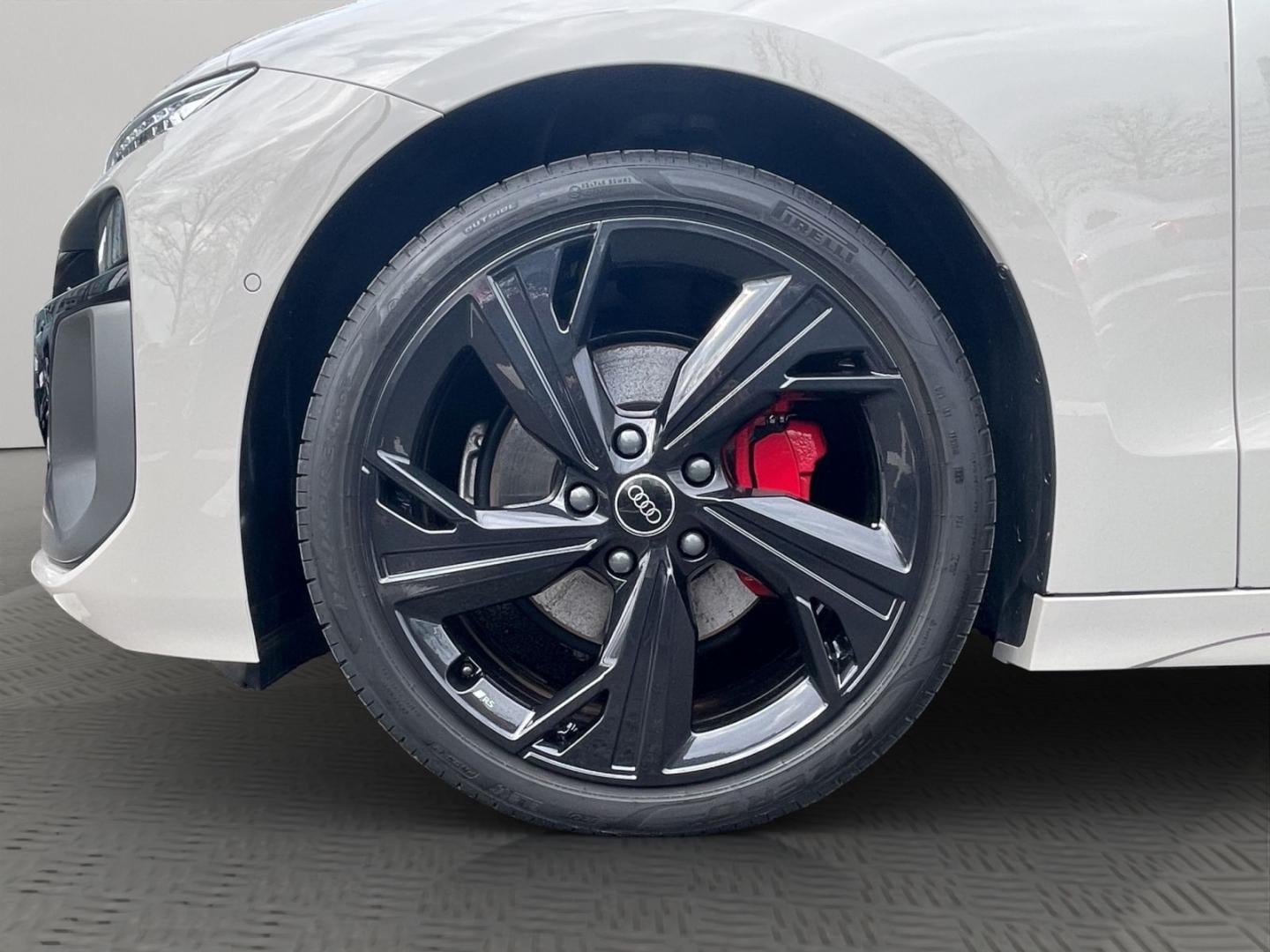 Bild über Audi A6 Sportback e-tron e-tron - für weitere Informationen kontaktieren Sie den Audi Partner