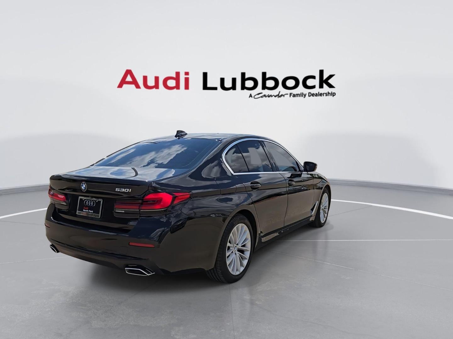 2023 BMW 5 Series 530i - Photo 8