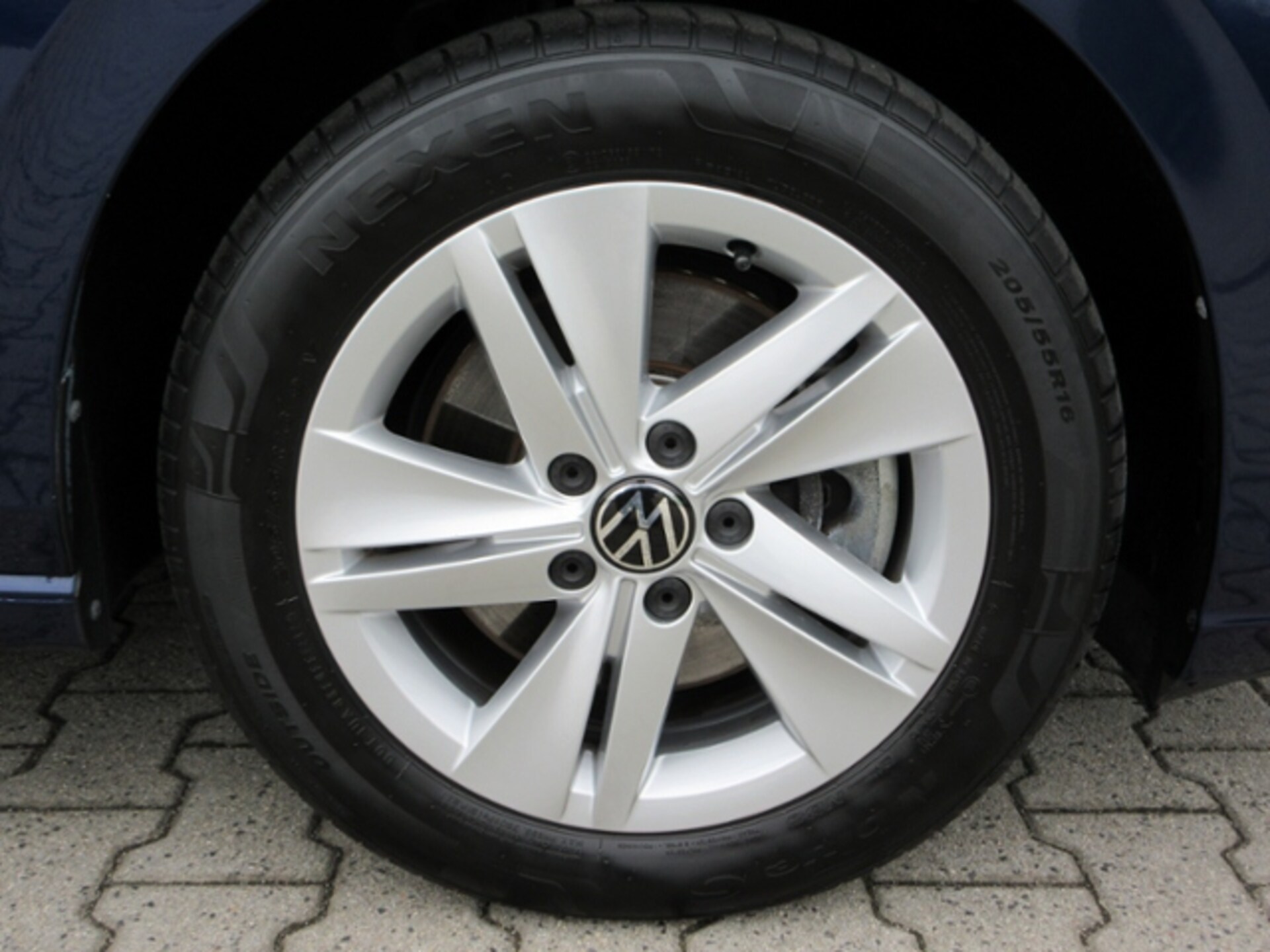 Volkswagen Golf Variant Life