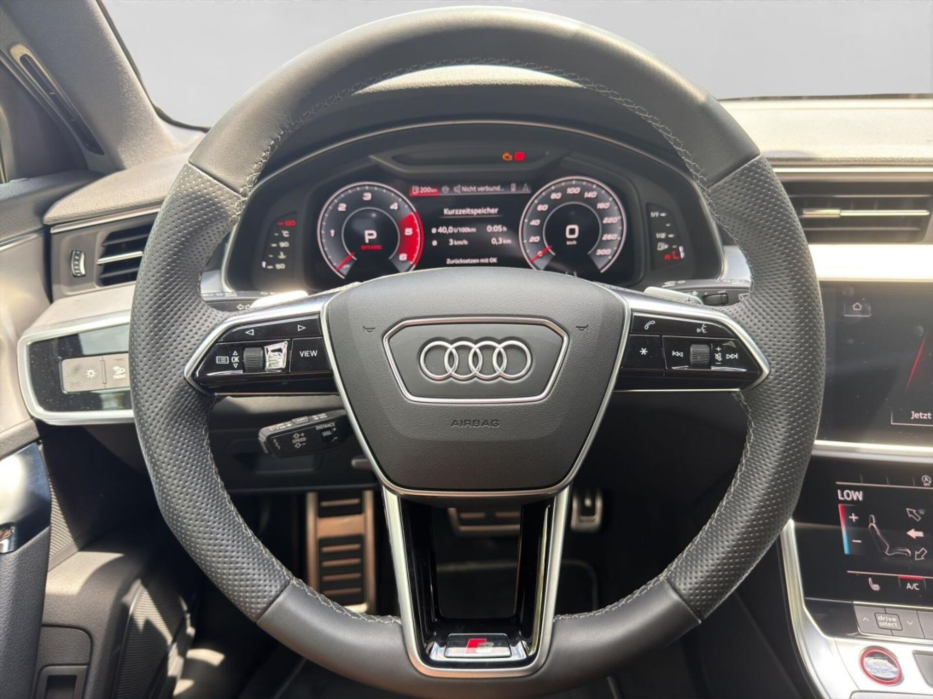 Audi S6 Avant