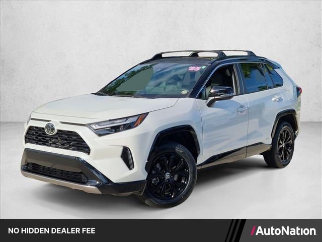 Photo of 2025 Toyota RAV4 Hybrid 
