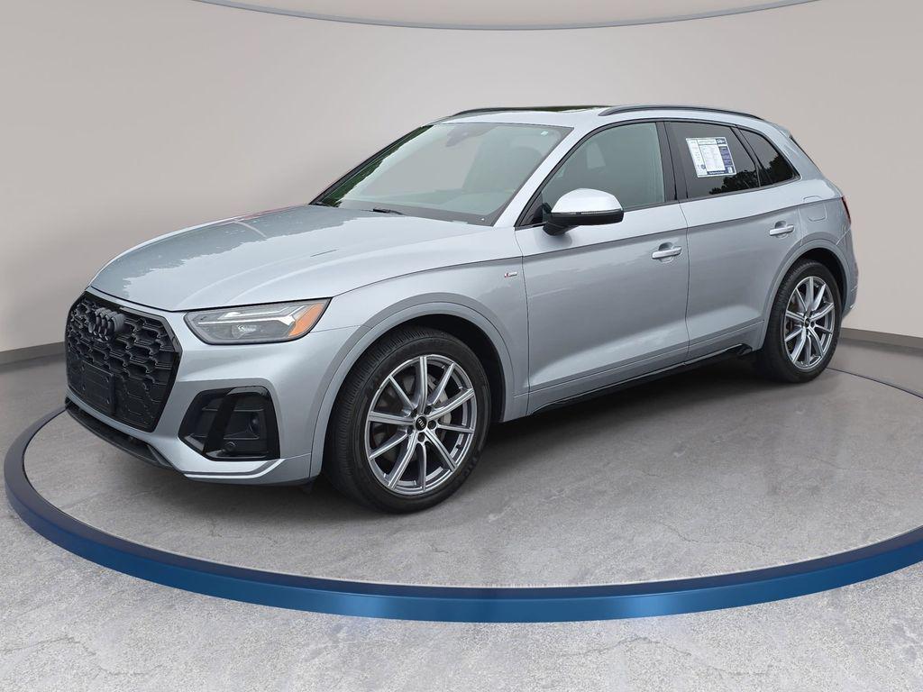 2023 Audi Q5 55 e Premium Plus's photo