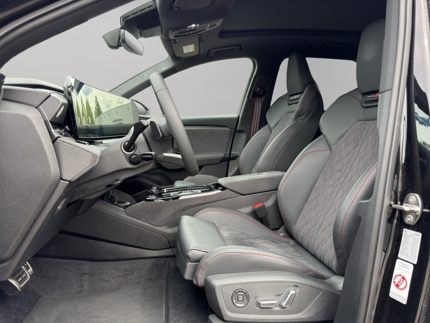 Bild über Audi Q6 SUV e-tron e-tron quattro - für weitere Informationen kontaktieren Sie den Audi Partner