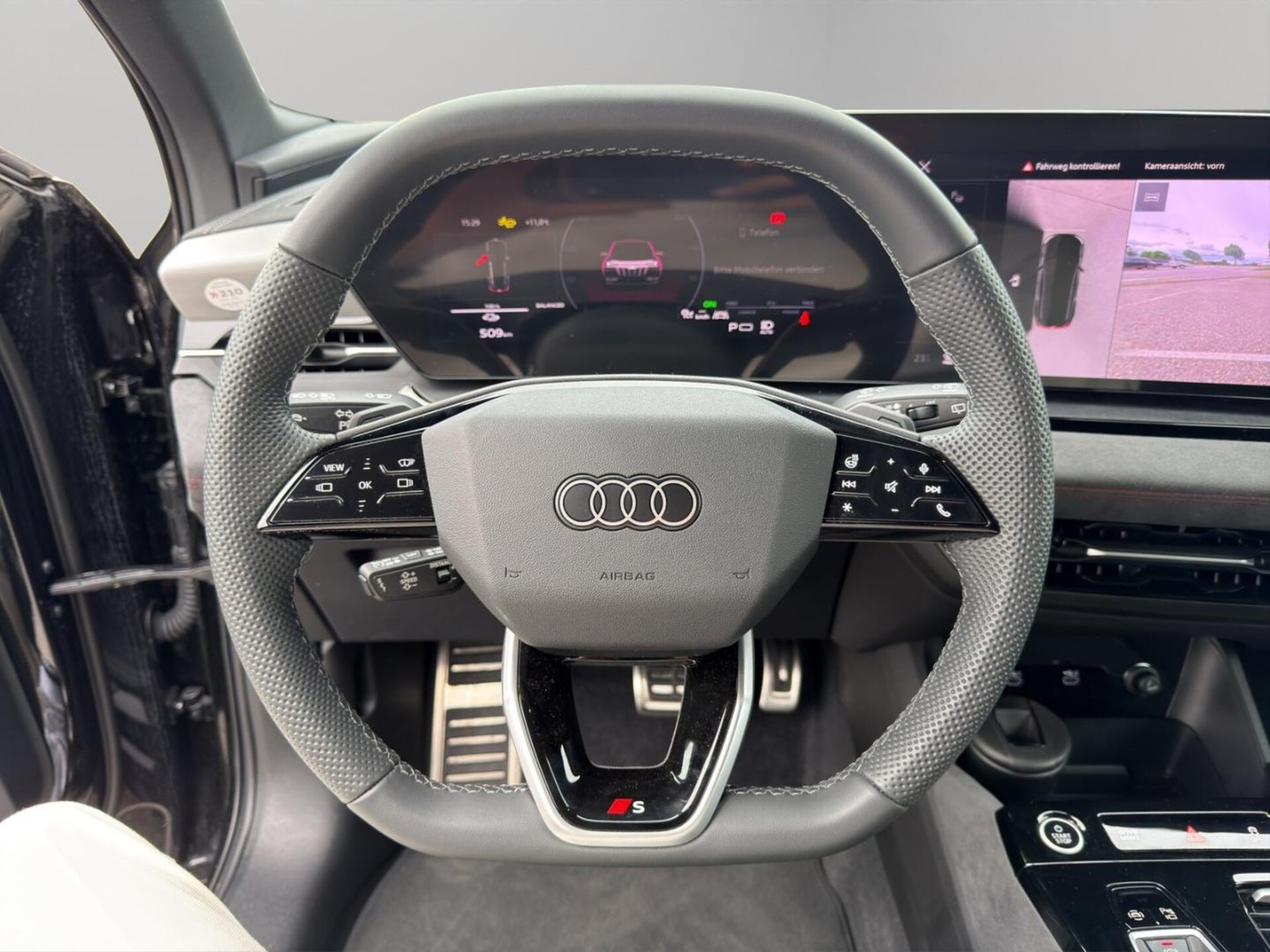 Audi Q6 SUV e-tron