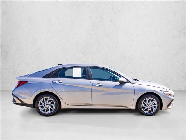 2024 Hyundai Elantra