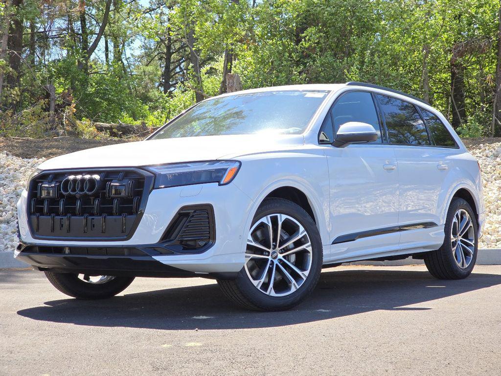2026 Audi Q7 45 Premium Plus quattro Tiptronic's photo