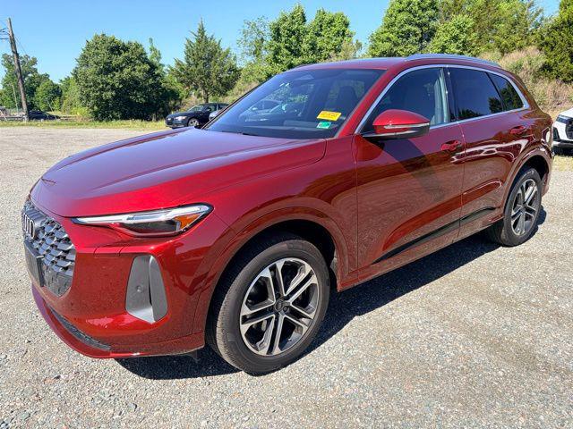2025 Audi Q5 40 Premium Plus's photo