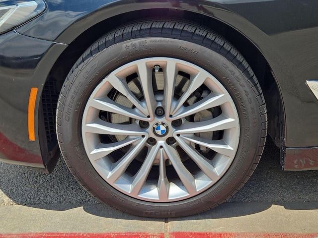 2023 BMW 5 Series 530i - Photo 11