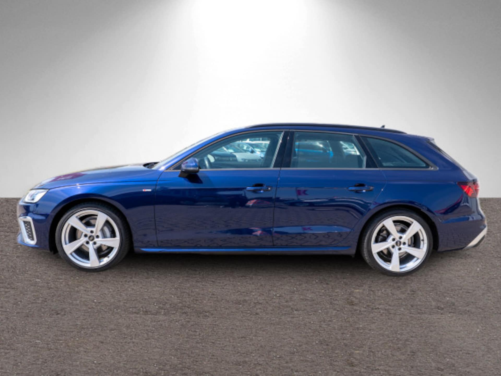 Audi A4 Avant S line