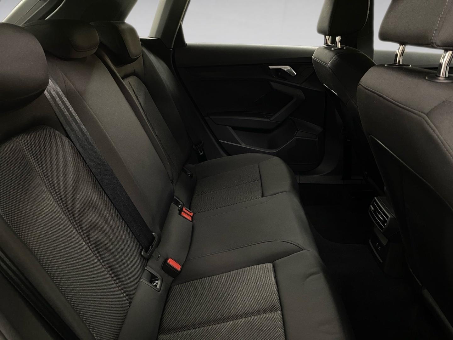 Bild über Audi A3 Sportback 30 TFSI S tronic - für weitere Informationen kontaktieren Sie den Audi Partner