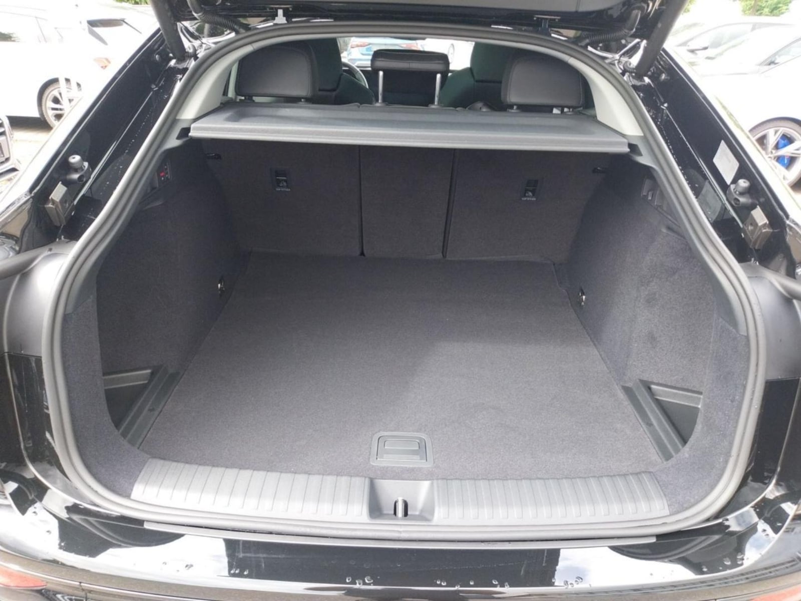 Audi Q6 Sportback e-tron – Bild 14