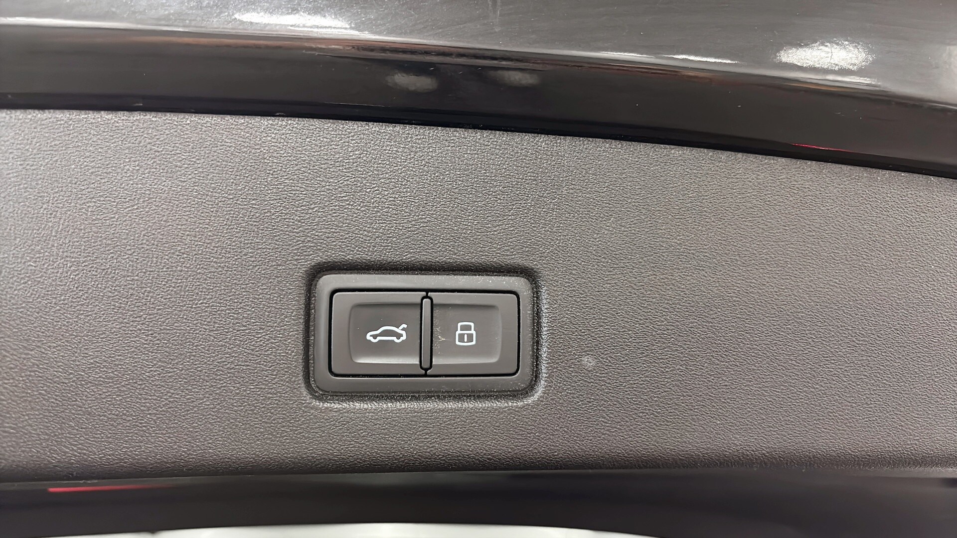 Image about Audi Q4 e-tron Q4 50 e-tron quattro 220,00 kW