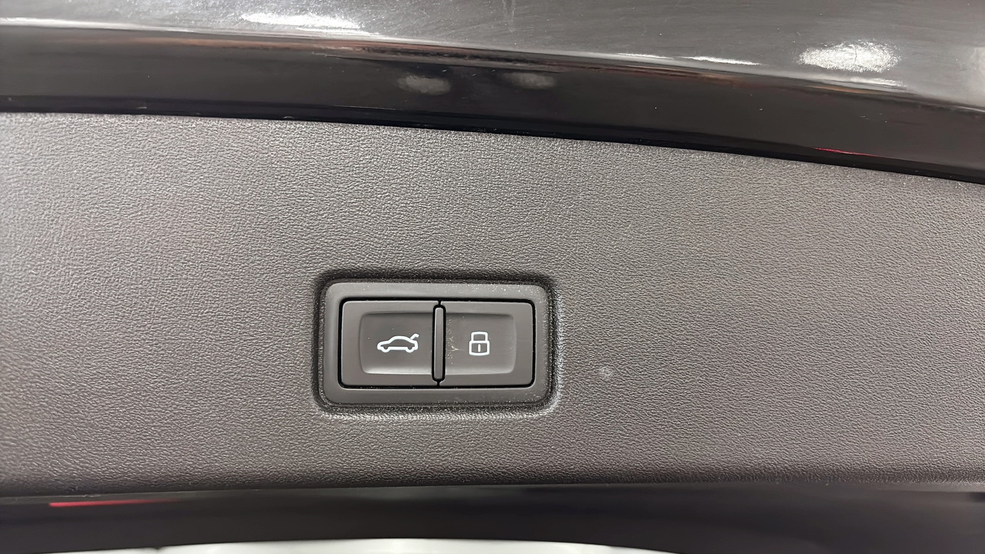 Image about Audi Q4 e-tron Q4 50 e-tron quattro 220,00 kW
