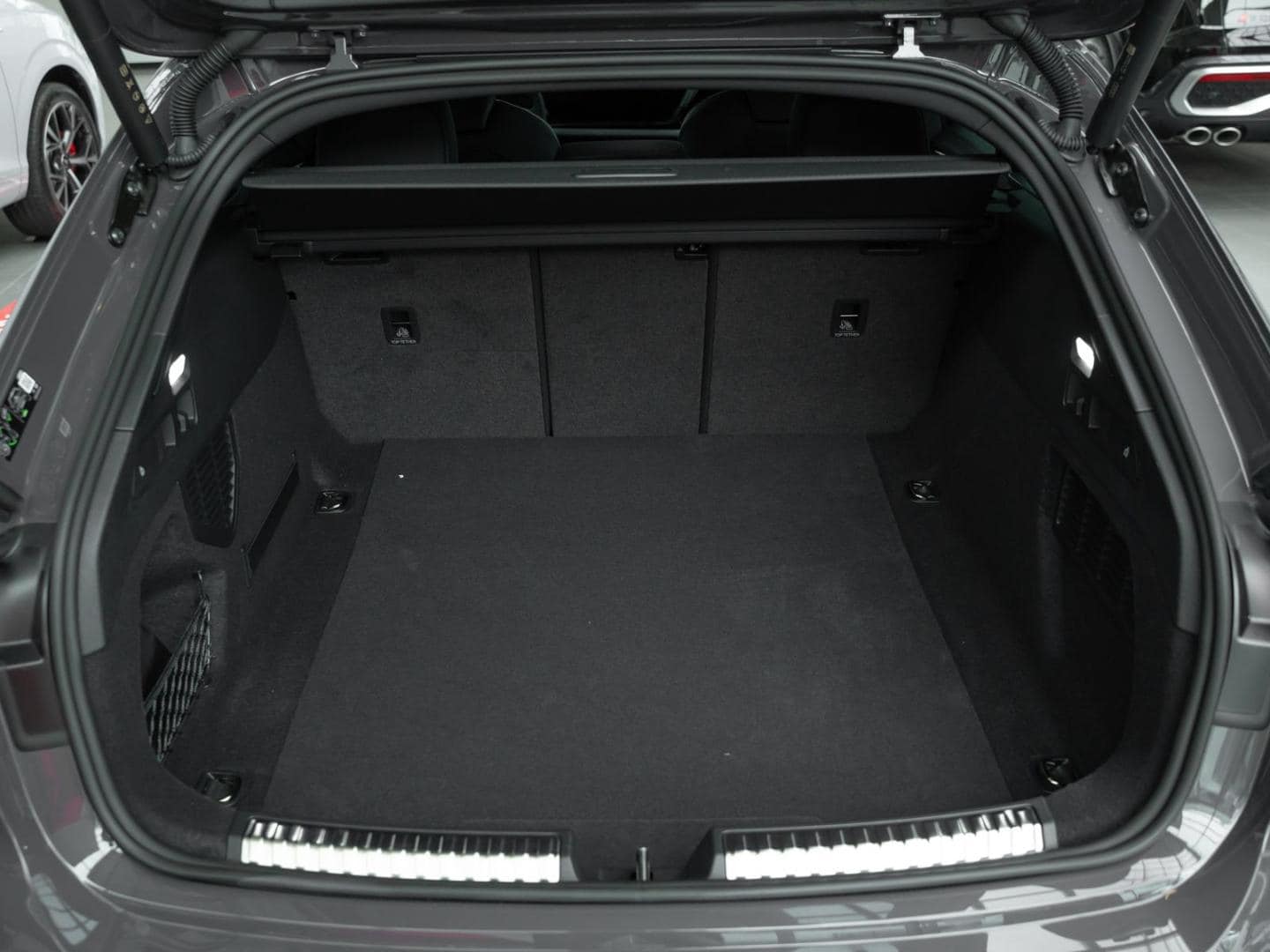 Bild über Audi A5 Avant TDI quattro 150 kW S tronic - für weitere Informationen kontaktieren Sie den Audi Partner
