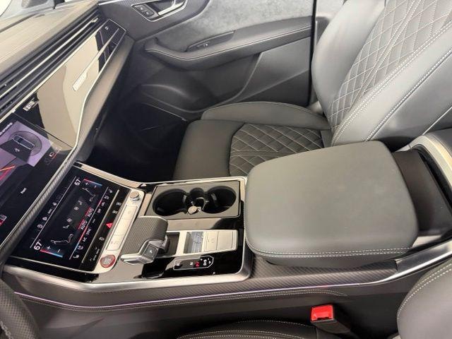 2026 Audi SQ7 Premium Plus - Photo 16