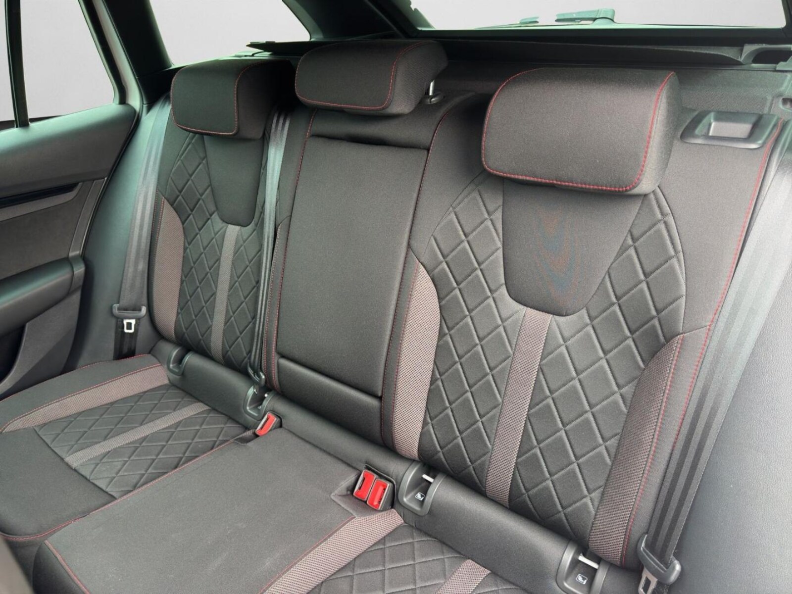 Škoda Octavia Combi – Bild 14