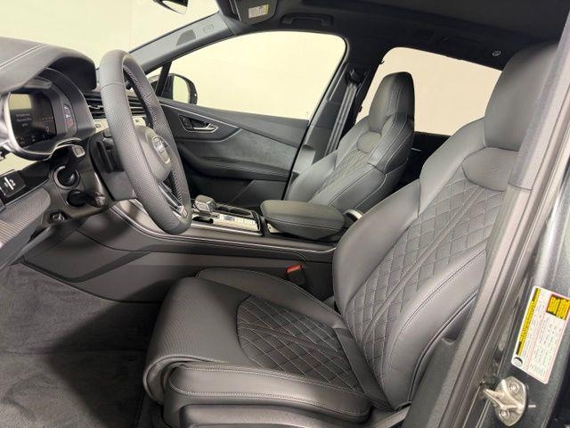 2026 Audi SQ7 Premium Plus - Photo 17