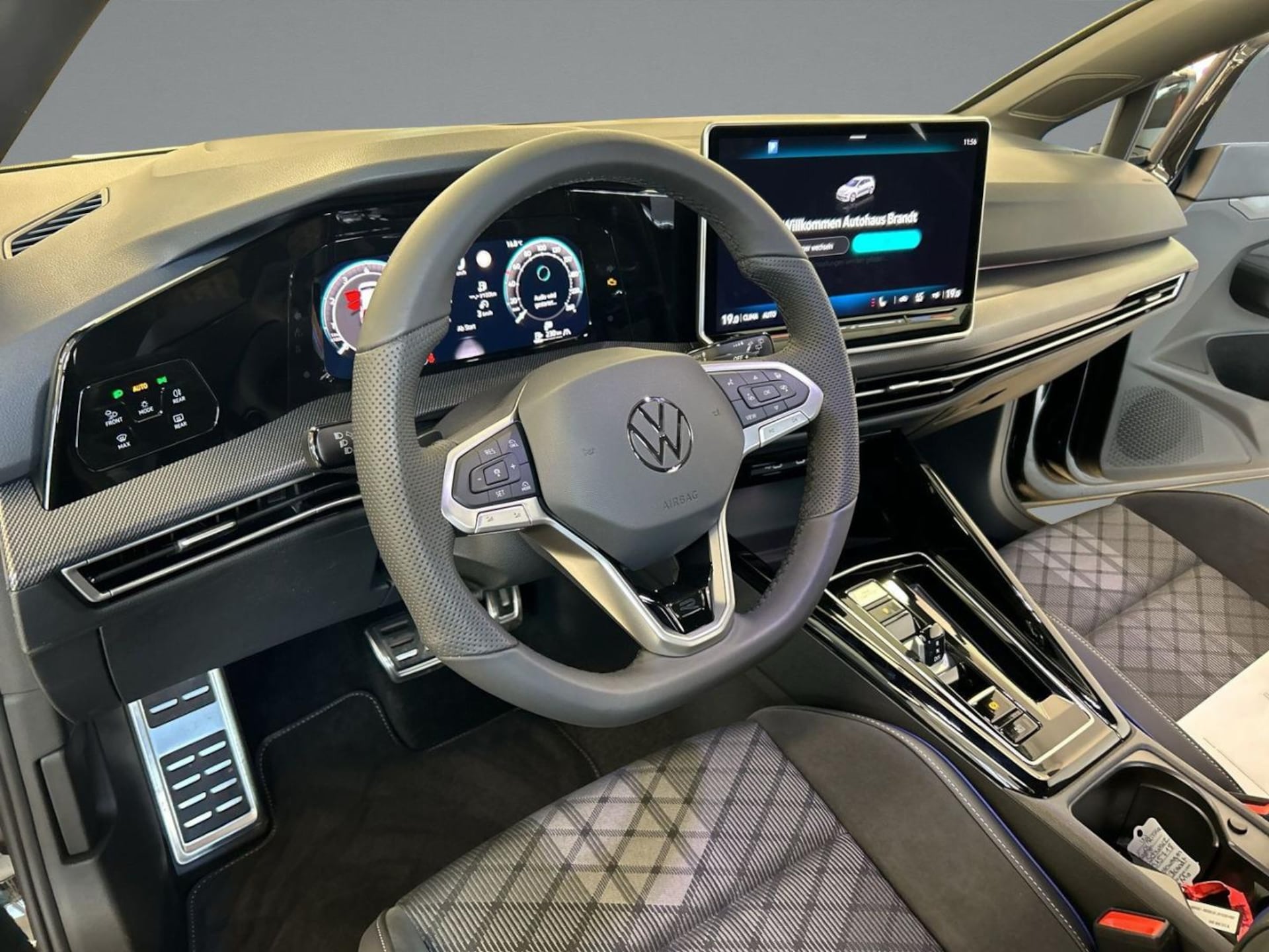 Volkswagen Golf R-Line