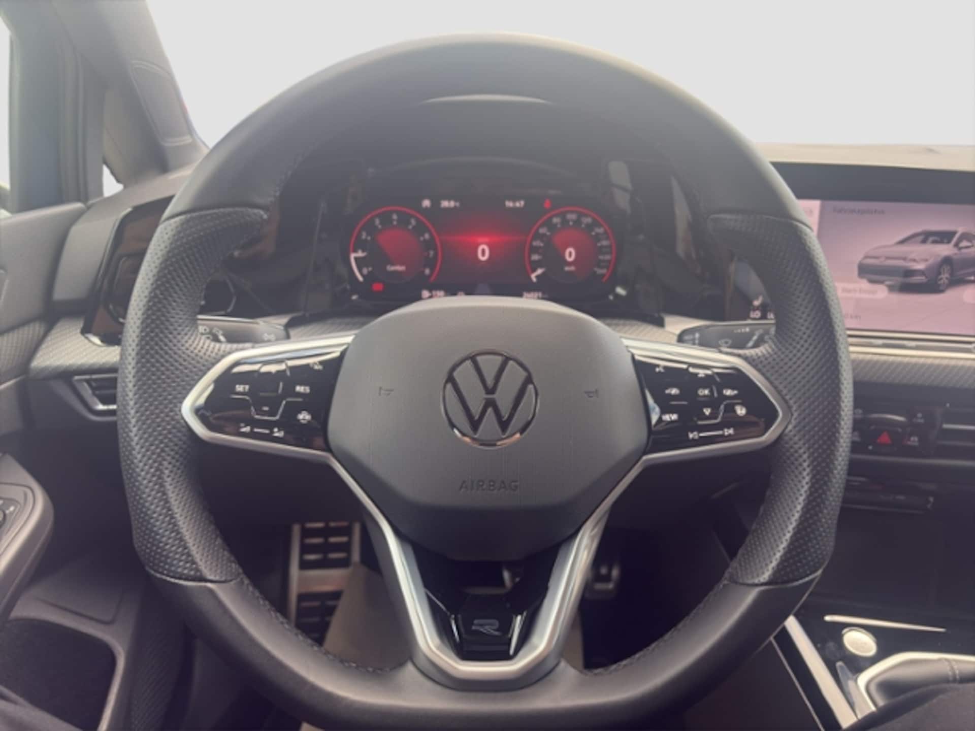 Volkswagen Golf Variant R-Line