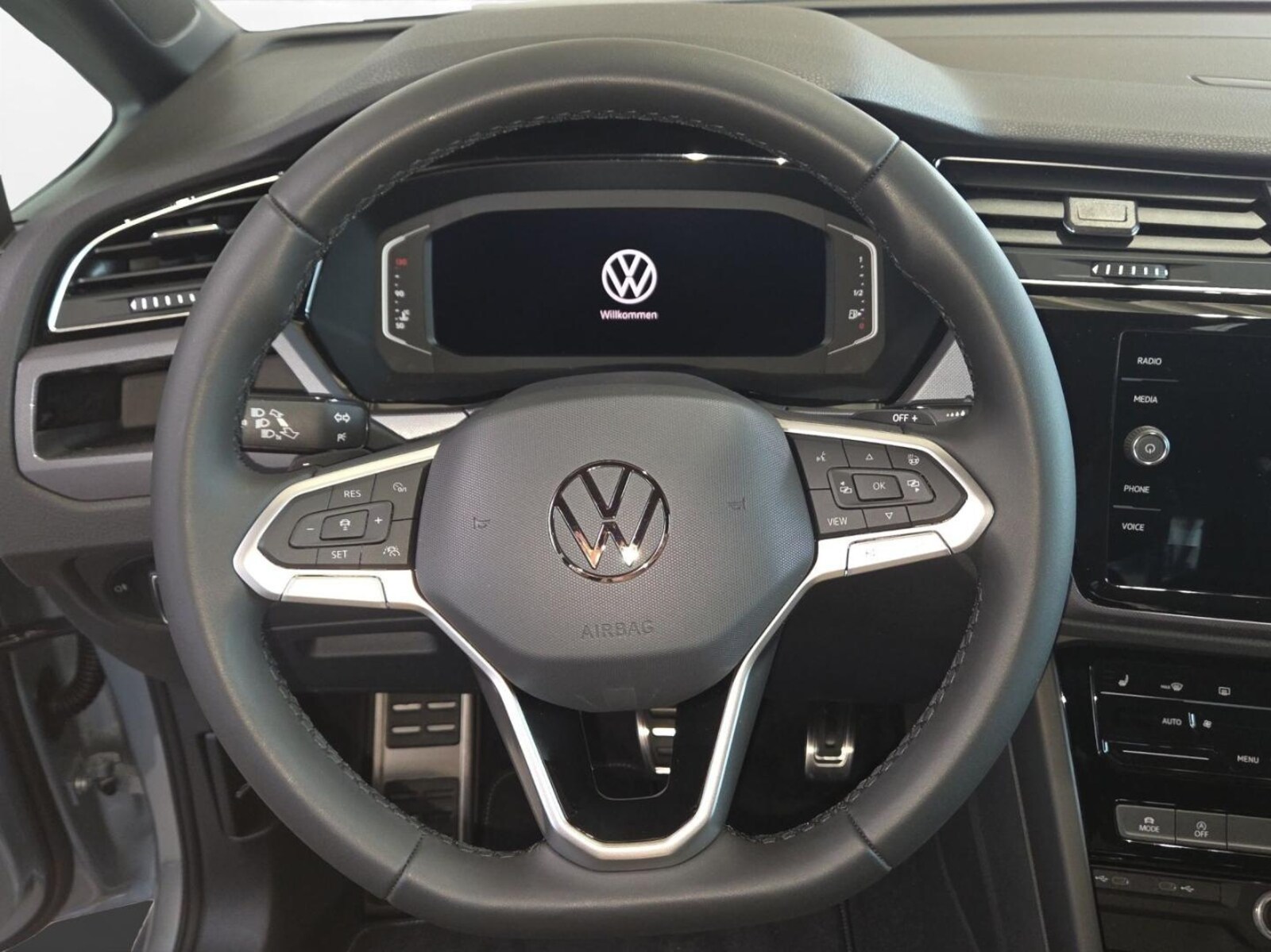 Volkswagen Touran – Bild 6