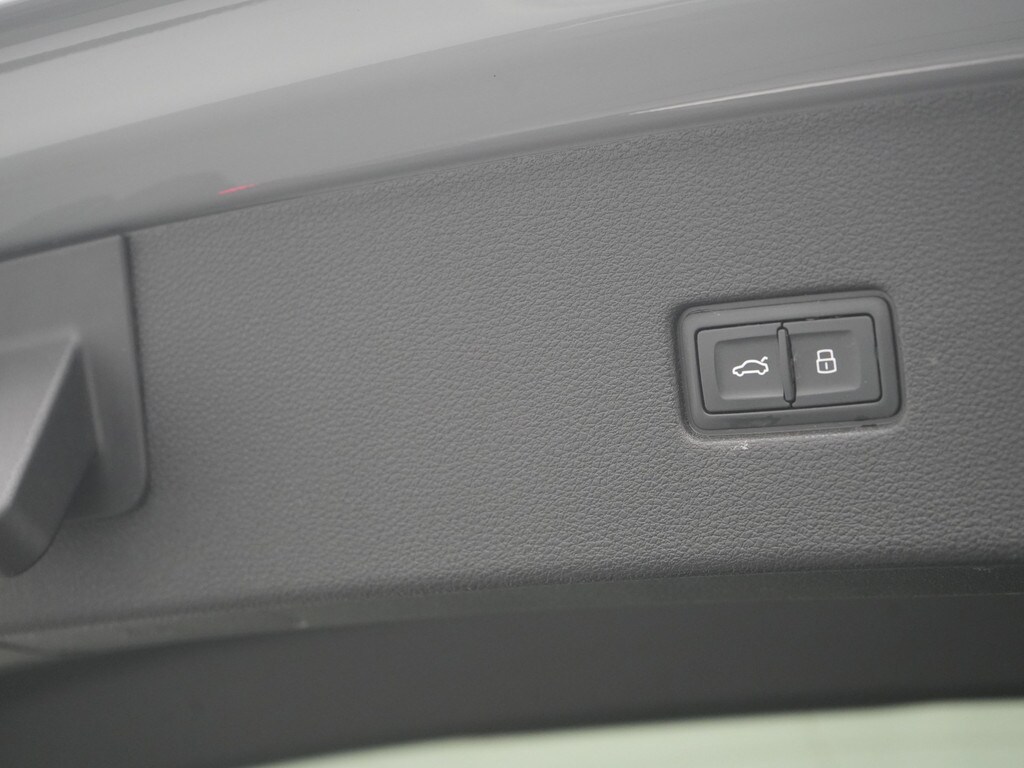 Image about Audi Q8 50 TDI quattro tiptronic